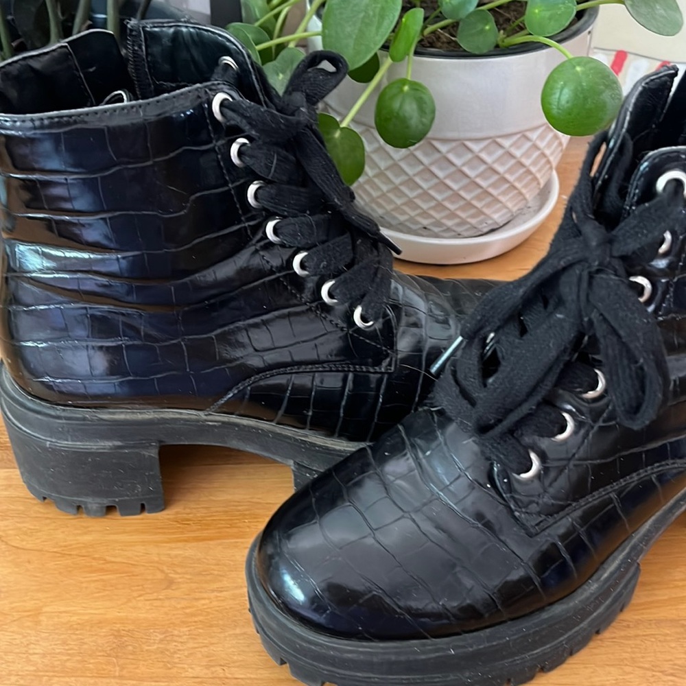 Forever 21 black alligator print combat boots